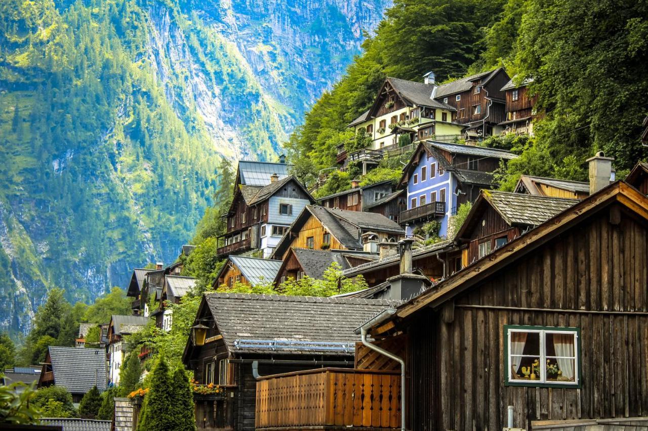 Haus Am Hof - 15Th Century House At The Lake, Near The Marketplace, With A Balcony Hallstatt Buitenkant foto