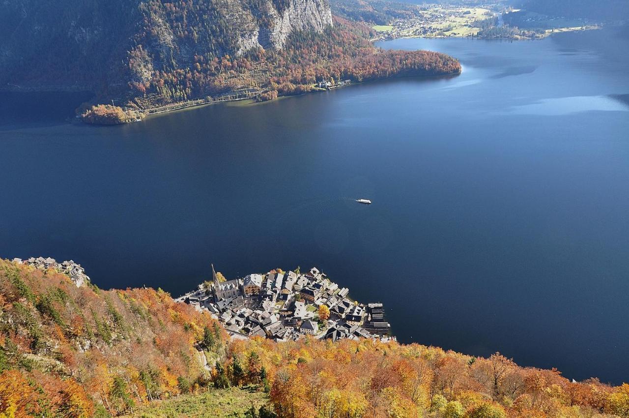 Haus Am Hof - 15Th Century House At The Lake, Near The Marketplace, With A Balcony Hallstatt Buitenkant foto