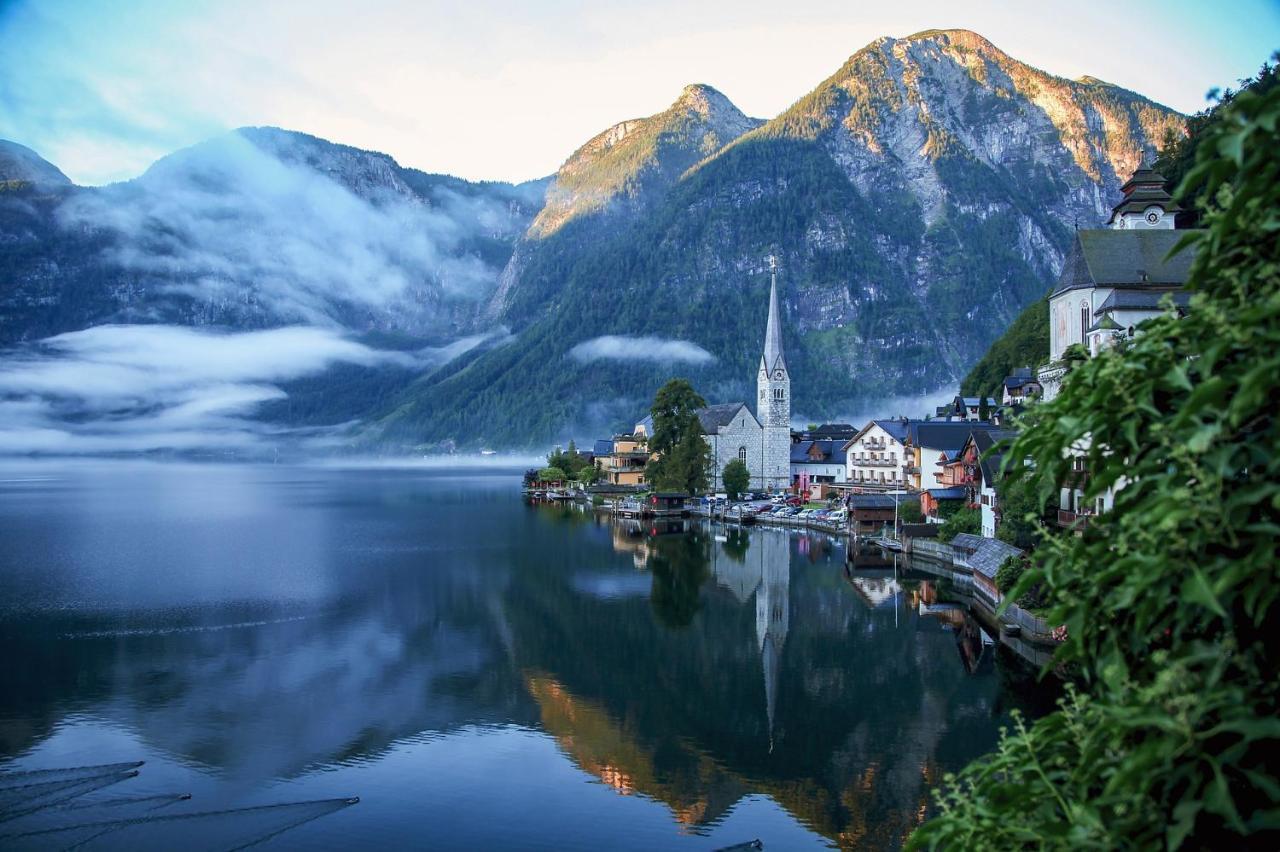 Haus Am Hof - 15Th Century House At The Lake, Near The Marketplace, With A Balcony Hallstatt Buitenkant foto