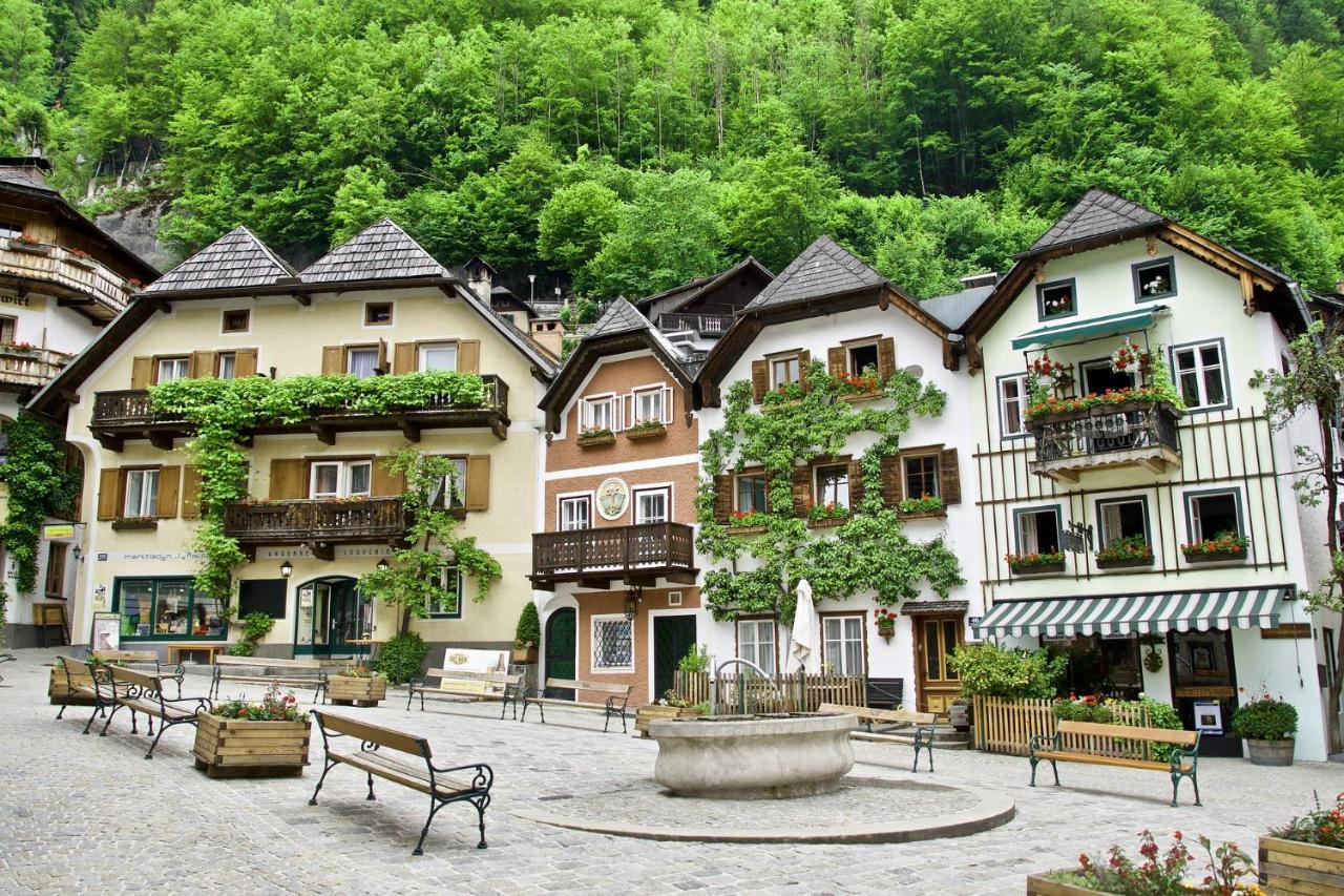 Haus Am Hof - 15Th Century House At The Lake, Near The Marketplace, With A Balcony Hallstatt Buitenkant foto