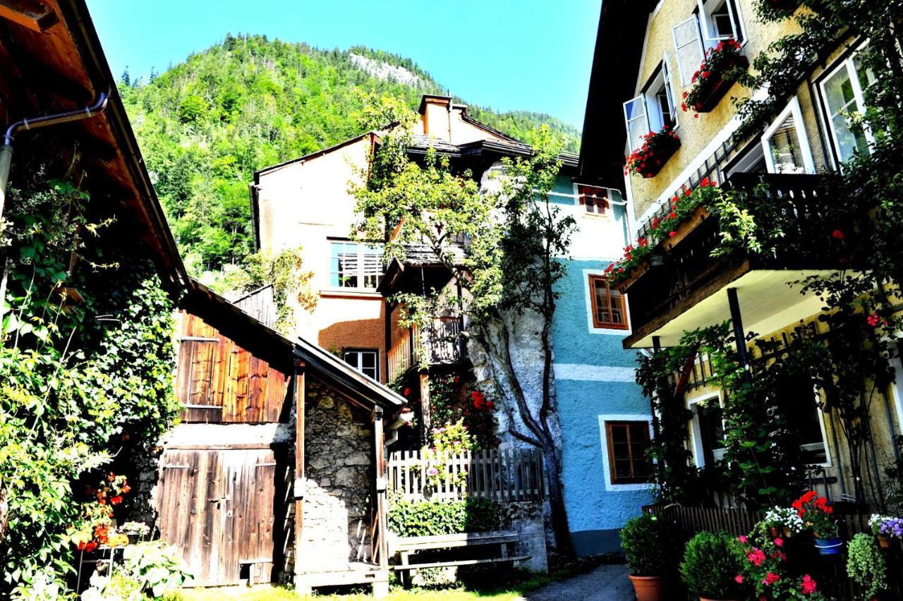 Haus Am Hof - 15Th Century House At The Lake, Near The Marketplace, With A Balcony Hallstatt Buitenkant foto